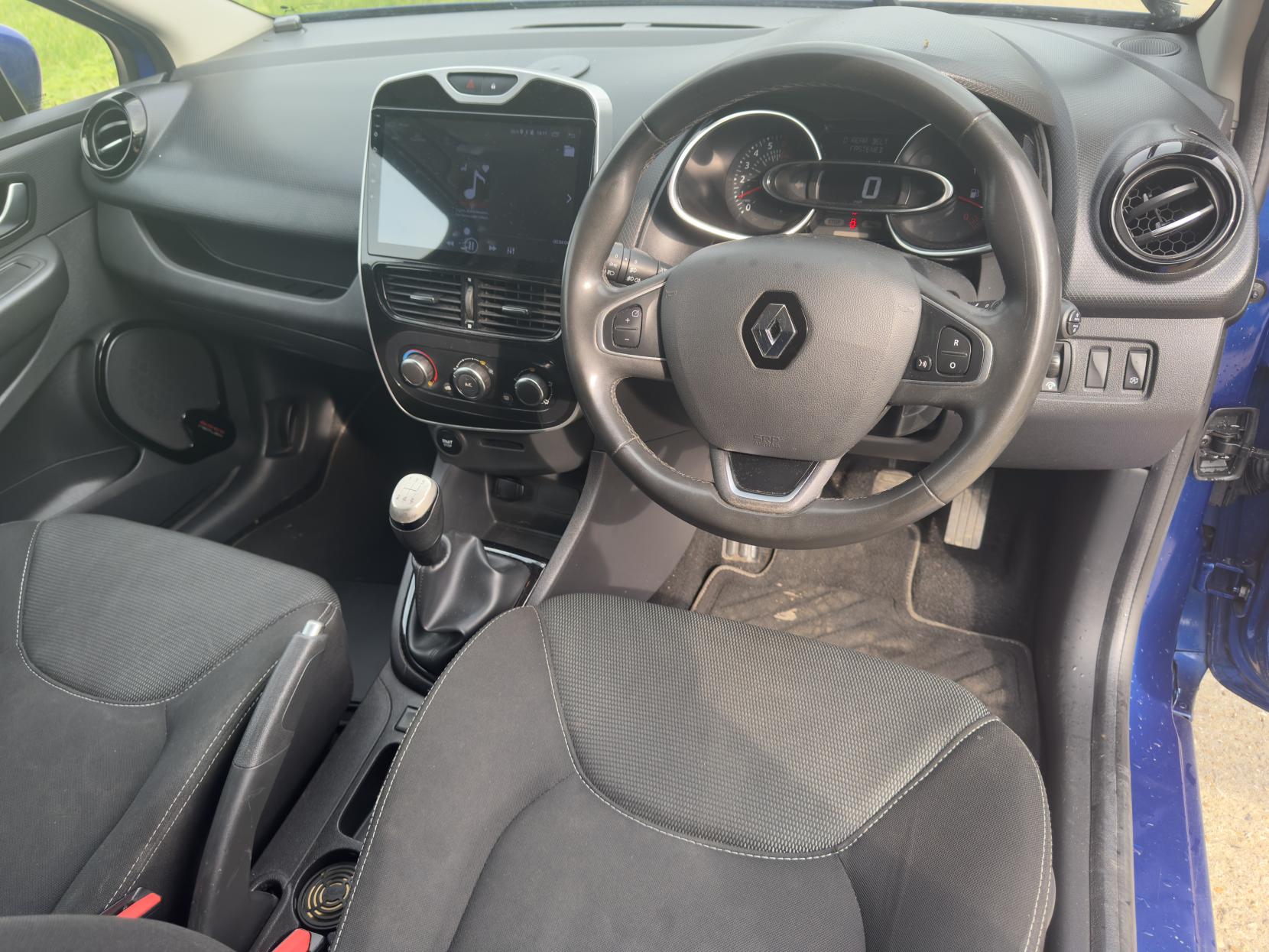 Renault Clio 0.9 TCe Play Hatchback 5dr Petrol Manual Euro 6 (s/s) (90 ps)