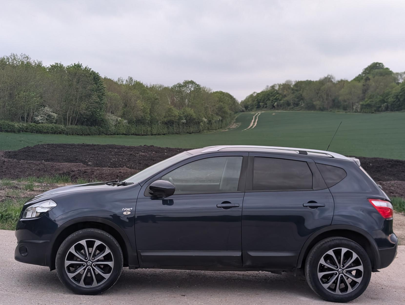 Nissan Qashqai 1.6 n-tec+ SUV 5dr Petrol Manual 2WD Euro 5 (117 ps)