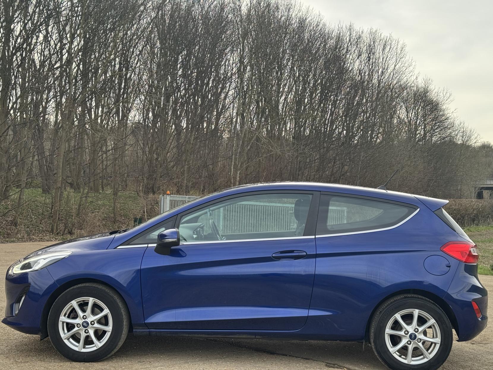 Ford Fiesta 1.0T EcoBoost Zetec Hatchback 3dr Petrol Manual Euro 6 (s/s) (100 ps)