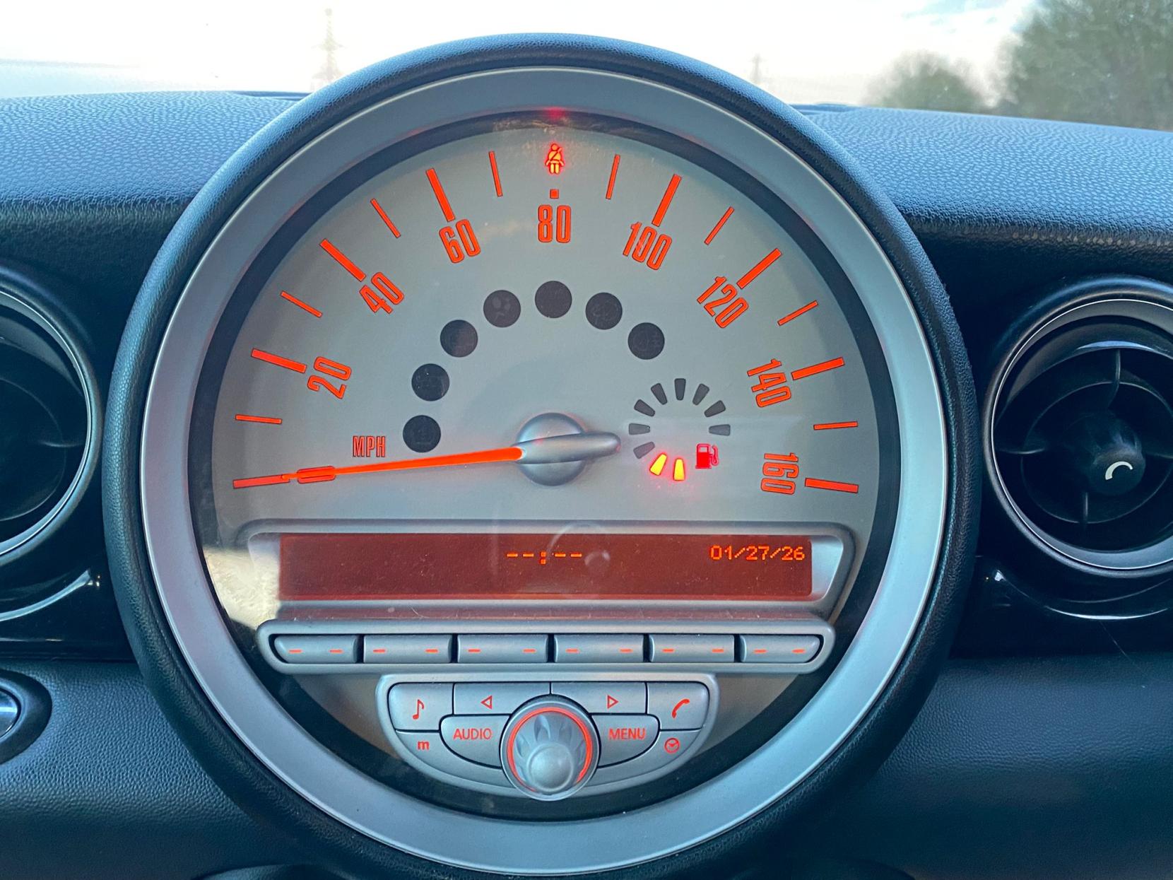 MINI Hatch 1.6 Cooper D Hatchback 3dr Diesel Manual Euro 4 (110 ps)