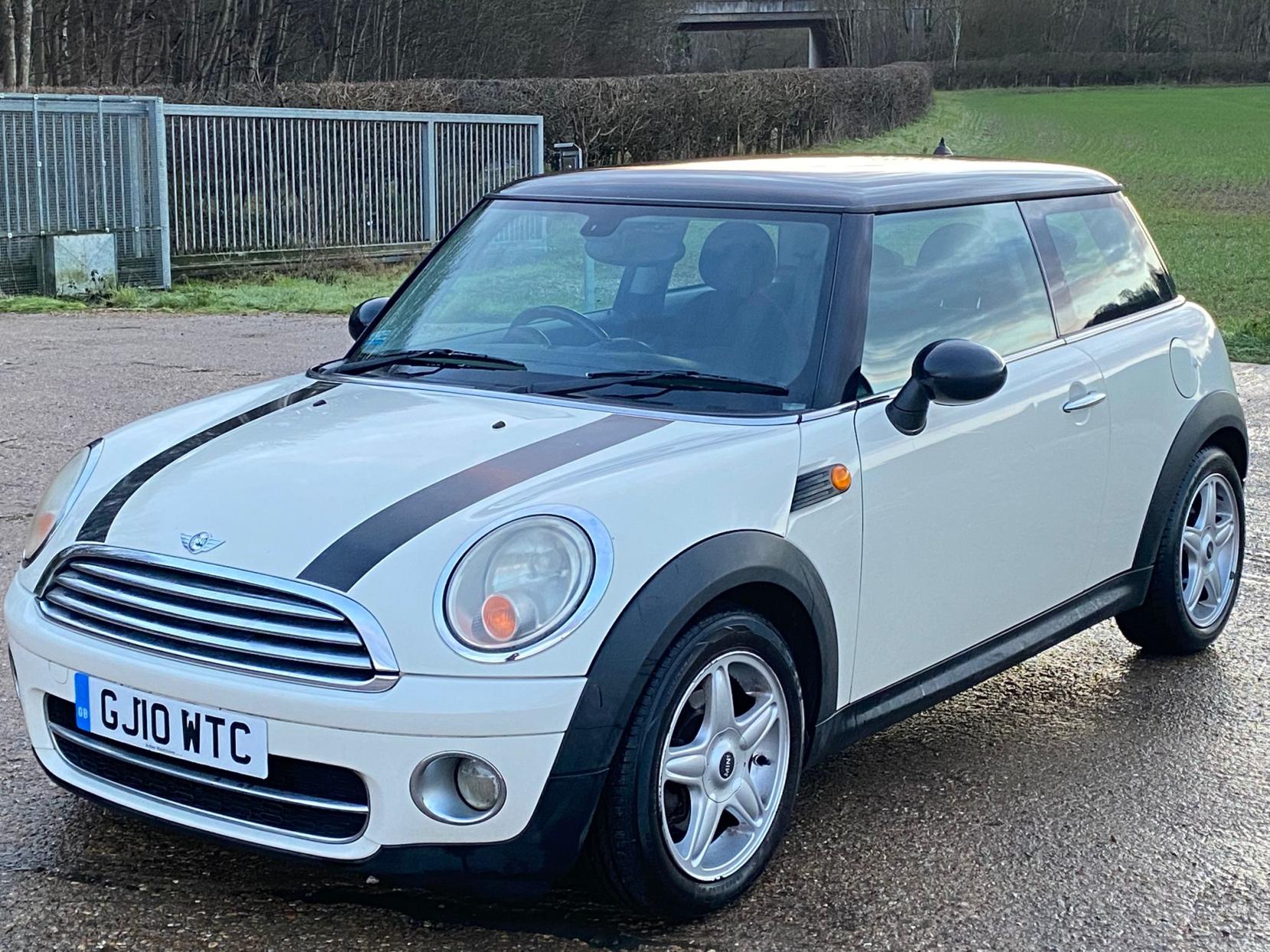 MINI Hatch 1.6 Cooper D Hatchback 3dr Diesel Manual Euro 4 (110 ps)