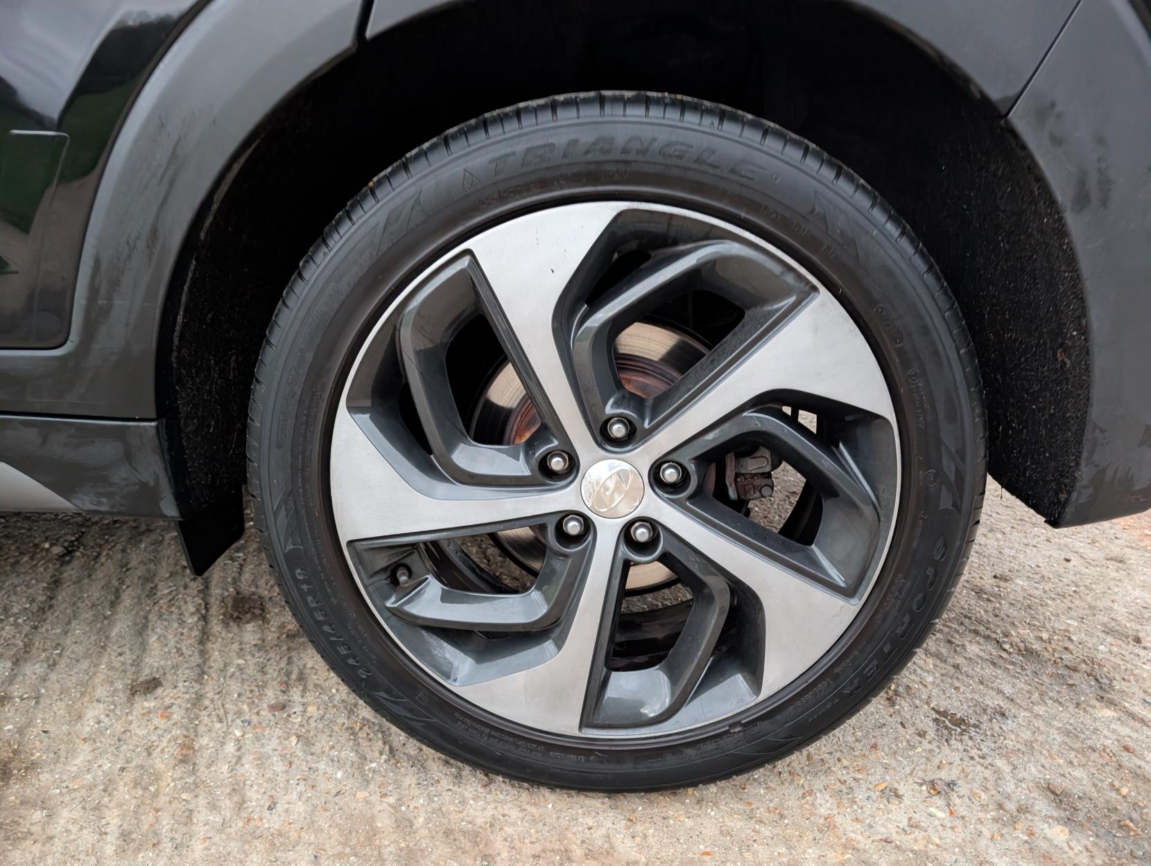 Hyundai TUCSON 2.0 CRDi Premium SE SUV 5dr Diesel Manual 4WD Euro 6 (185 ps)