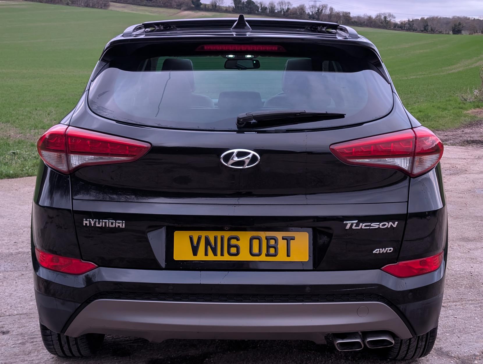 Hyundai TUCSON 2.0 CRDi Premium SE SUV 5dr Diesel Manual 4WD Euro 6 (185 ps)