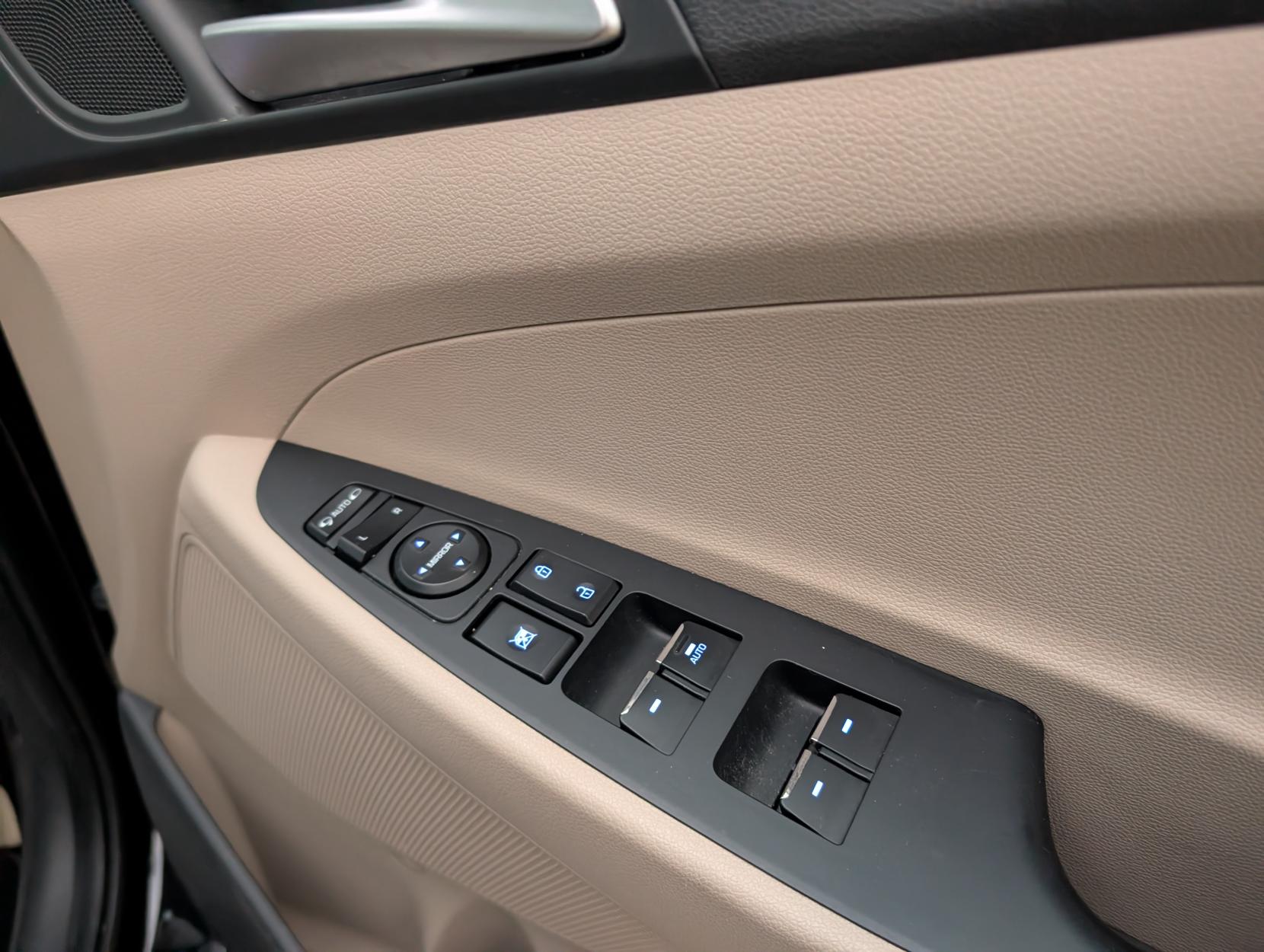 Hyundai TUCSON 2.0 CRDi Premium SE SUV 5dr Diesel Manual 4WD Euro 6 (185 ps)