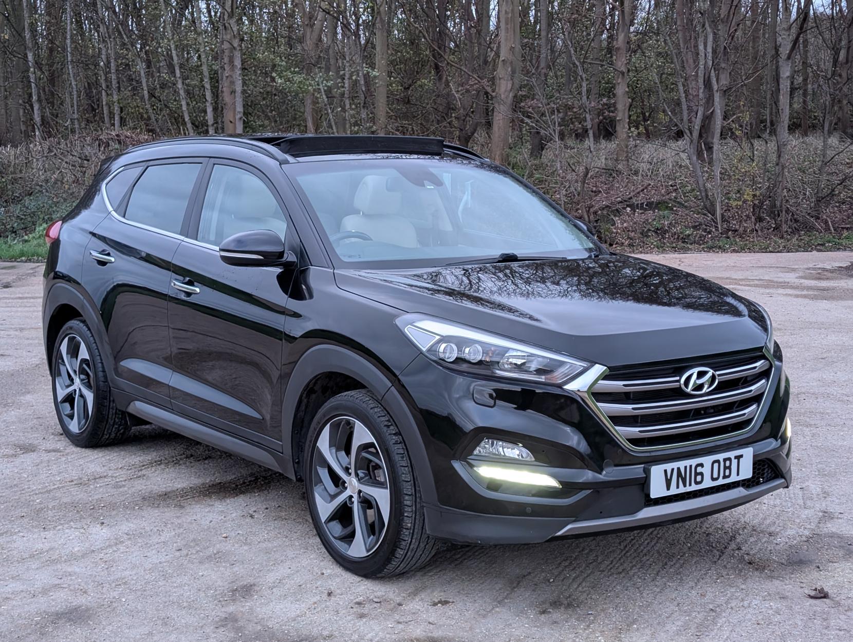Hyundai TUCSON 2.0 CRDi Premium SE SUV 5dr Diesel Manual 4WD Euro 6 (185 ps)