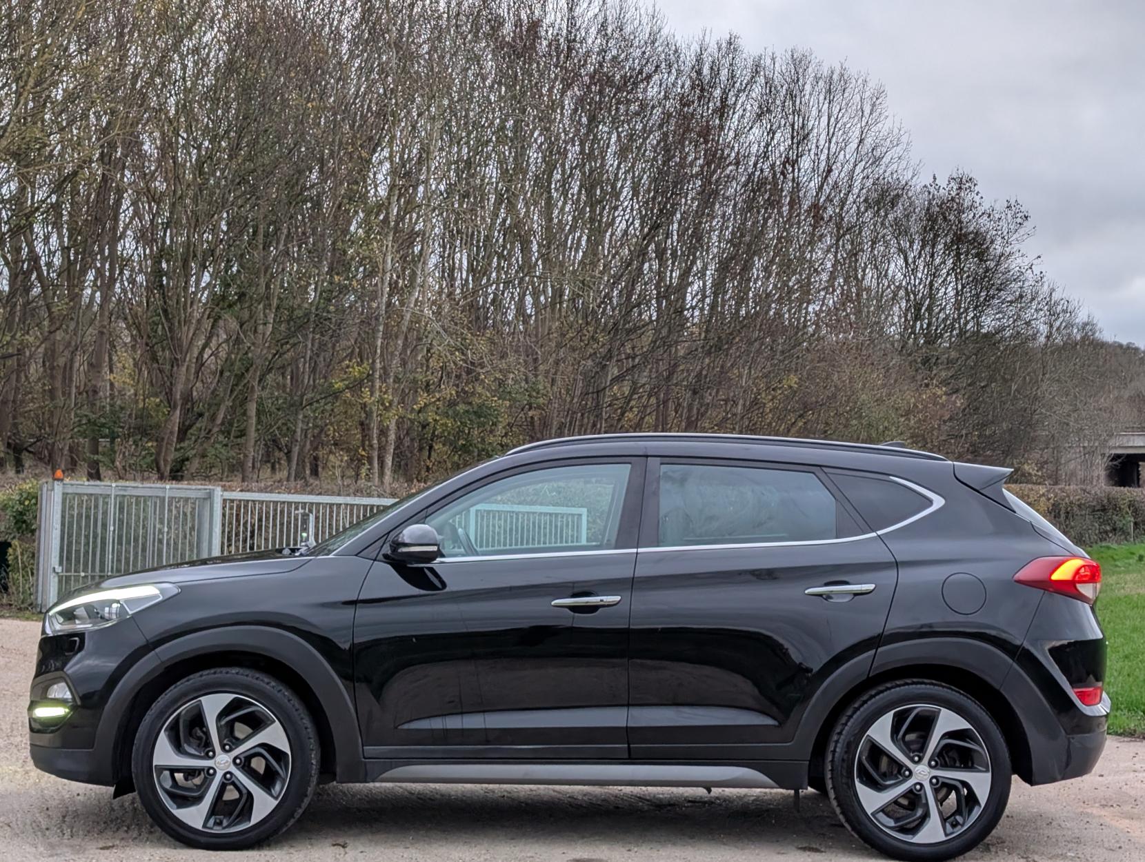 Hyundai TUCSON 2.0 CRDi Premium SE SUV 5dr Diesel Manual 4WD Euro 6 (185 ps)