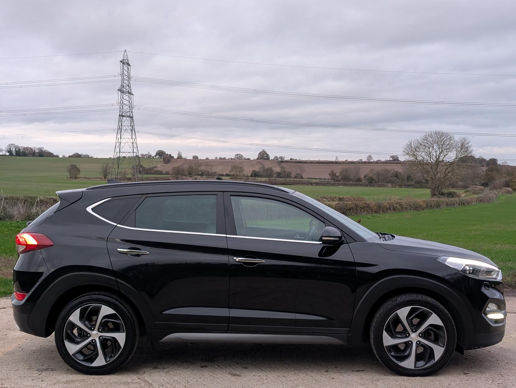 Hyundai TUCSON 2.0 CRDi Premium SE SUV 5dr Diesel Manual 4WD Euro 6 (185 ps)