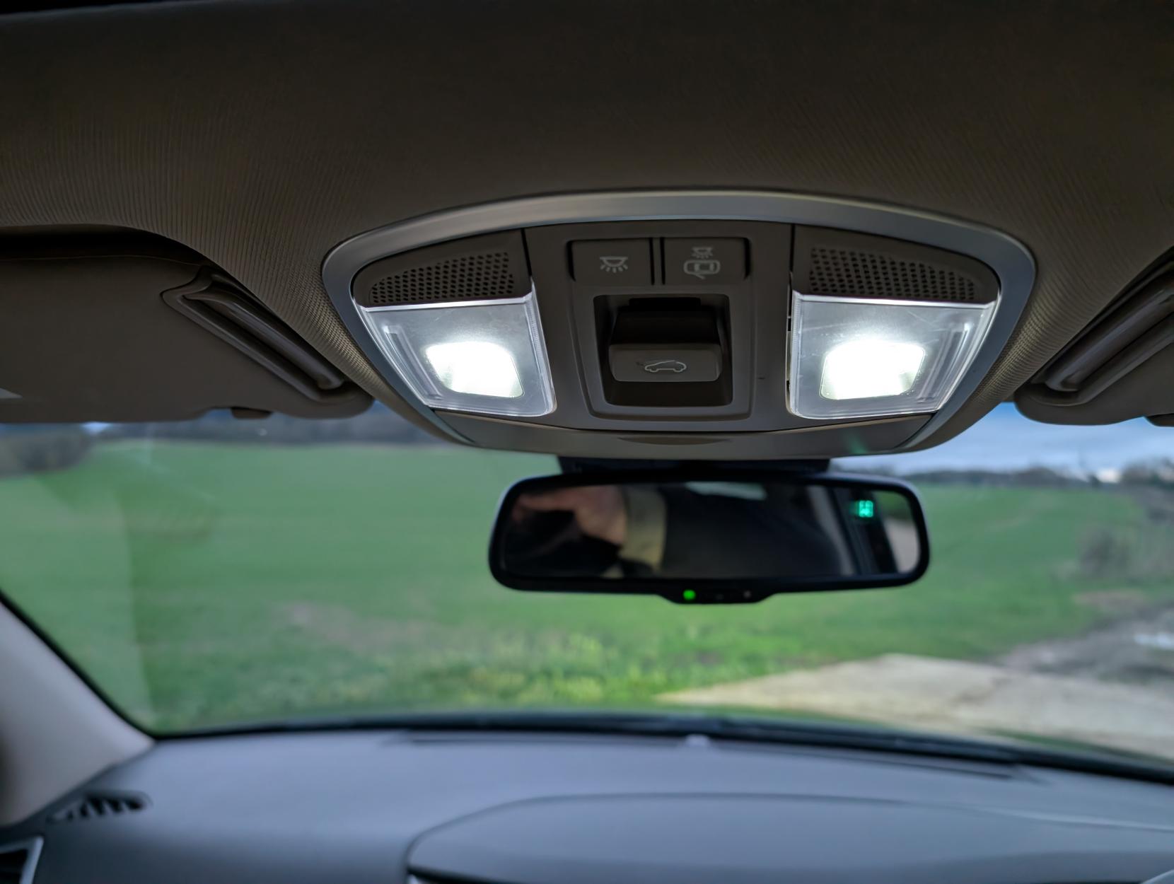 Hyundai TUCSON 2.0 CRDi Premium SE SUV 5dr Diesel Manual 4WD Euro 6 (185 ps)