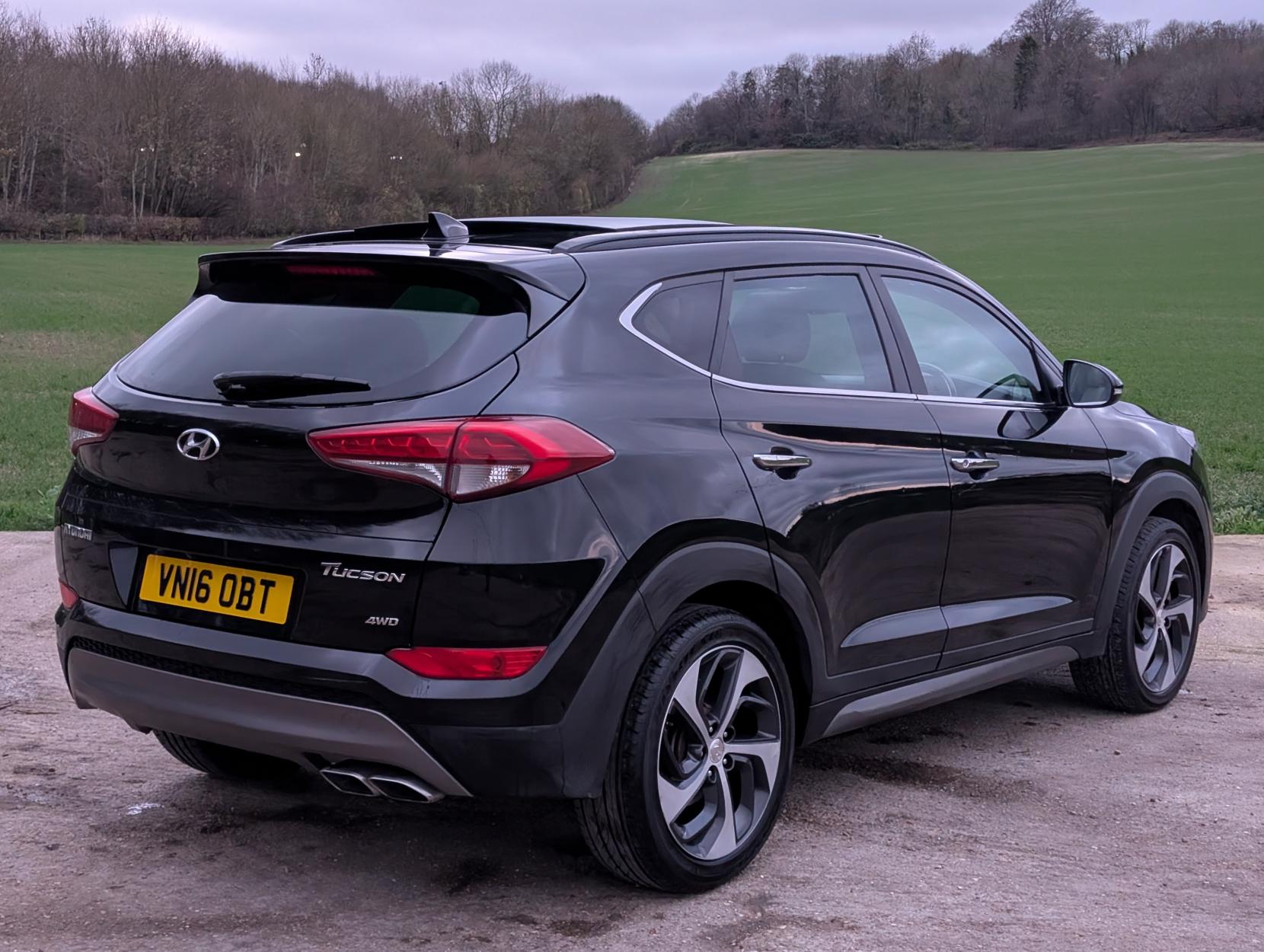 Hyundai TUCSON 2.0 CRDi Premium SE SUV 5dr Diesel Manual 4WD Euro 6 (185 ps)