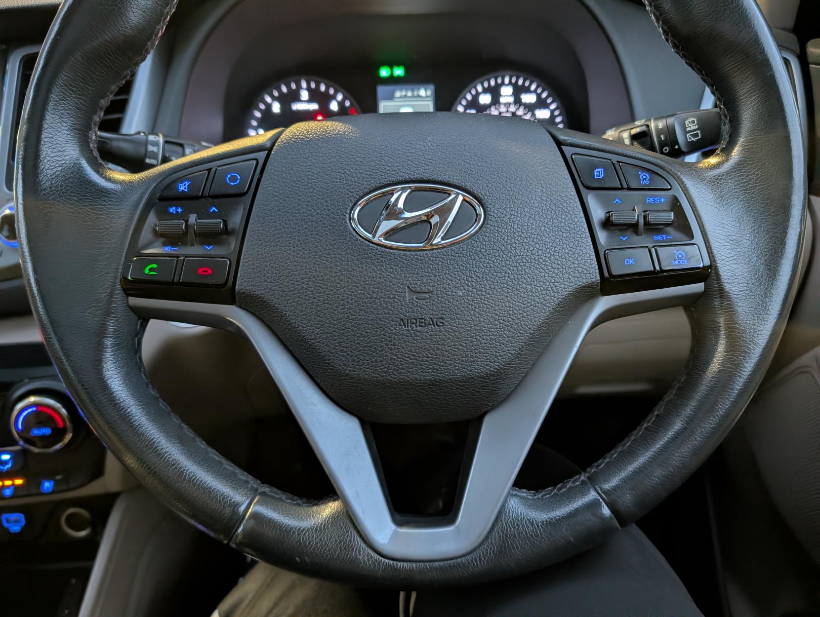 Hyundai TUCSON 2.0 CRDi Premium SE SUV 5dr Diesel Manual 4WD Euro 6 (185 ps)