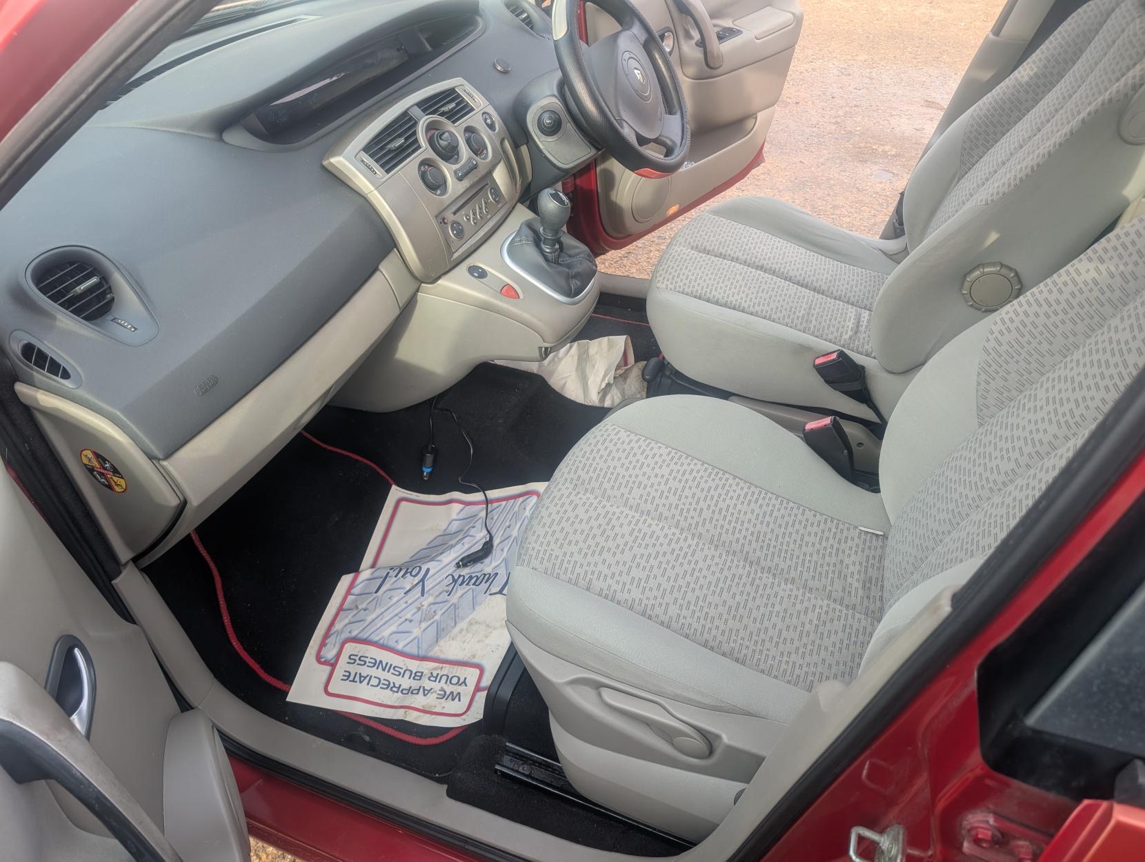 Renault Scenic 1.5 dCi Oasis MPV 5dr Diesel Manual (124 g/km, 106 bhp)