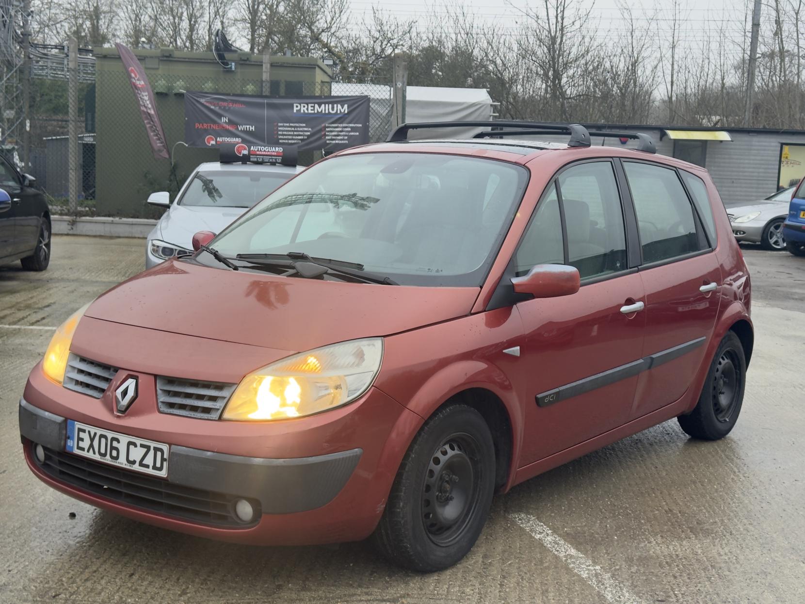 Renault Scenic 1.5 dCi Oasis MPV 5dr Diesel Manual (124 g/km, 106 bhp)