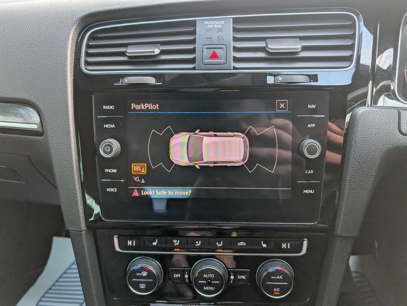 Volkswagen Golf 2.0 TSI R Hatchback 5dr Petrol DSG 4Motion Euro 6 (s/s) (310 ps)