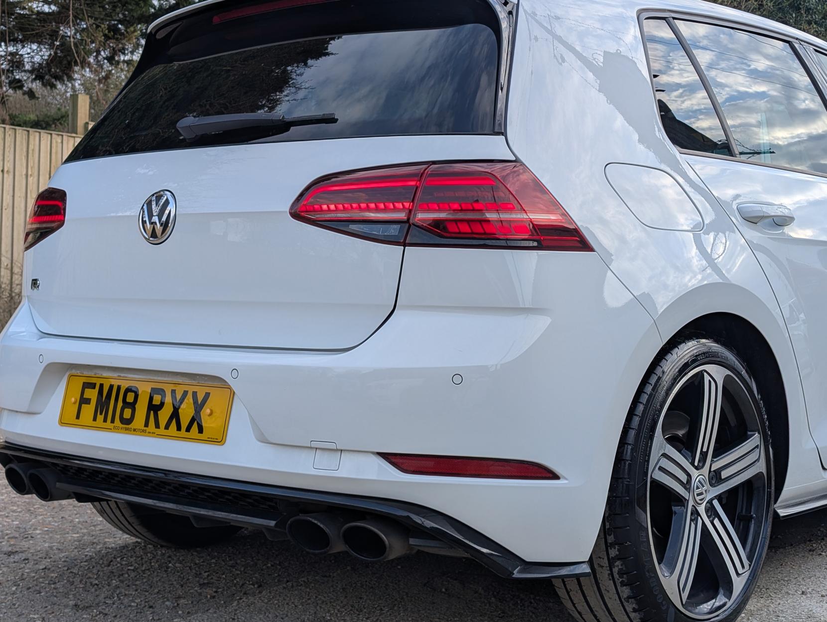 Volkswagen Golf 2.0 TSI R Hatchback 5dr Petrol DSG 4Motion Euro 6 (s/s) (310 ps)