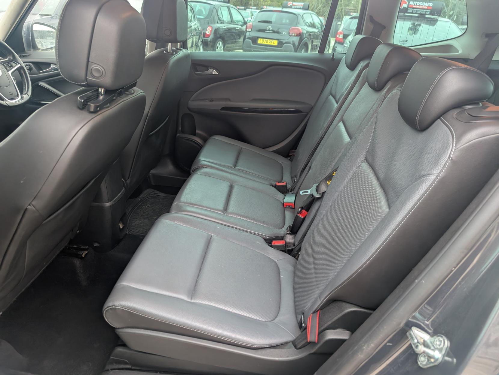 Vauxhall Zafira Tourer 2.0 CDTi SRi MPV 5dr Diesel Manual Euro 5 (165 ps)