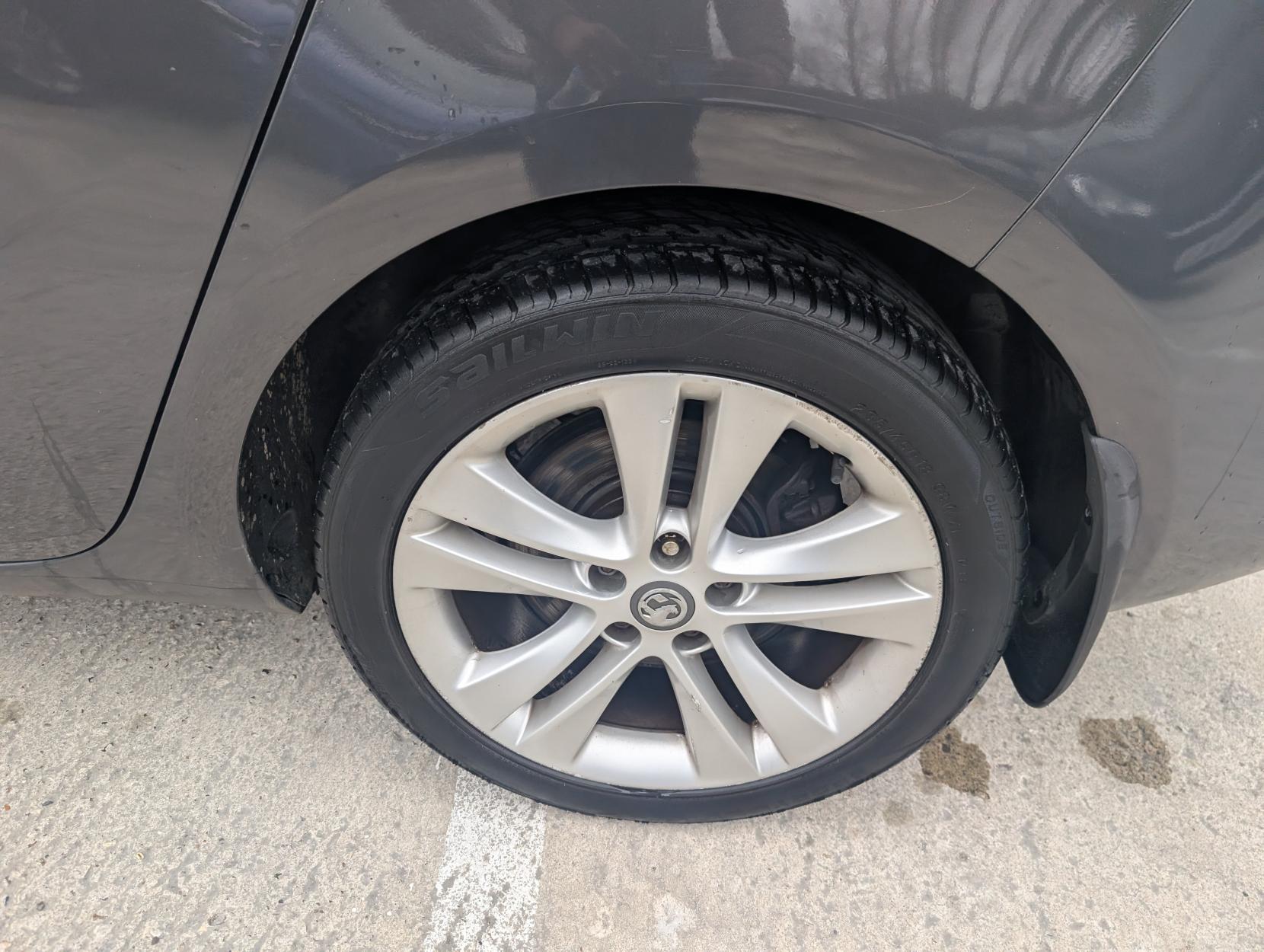 Vauxhall Zafira Tourer 2.0 CDTi SRi MPV 5dr Diesel Manual Euro 5 (165 ps)