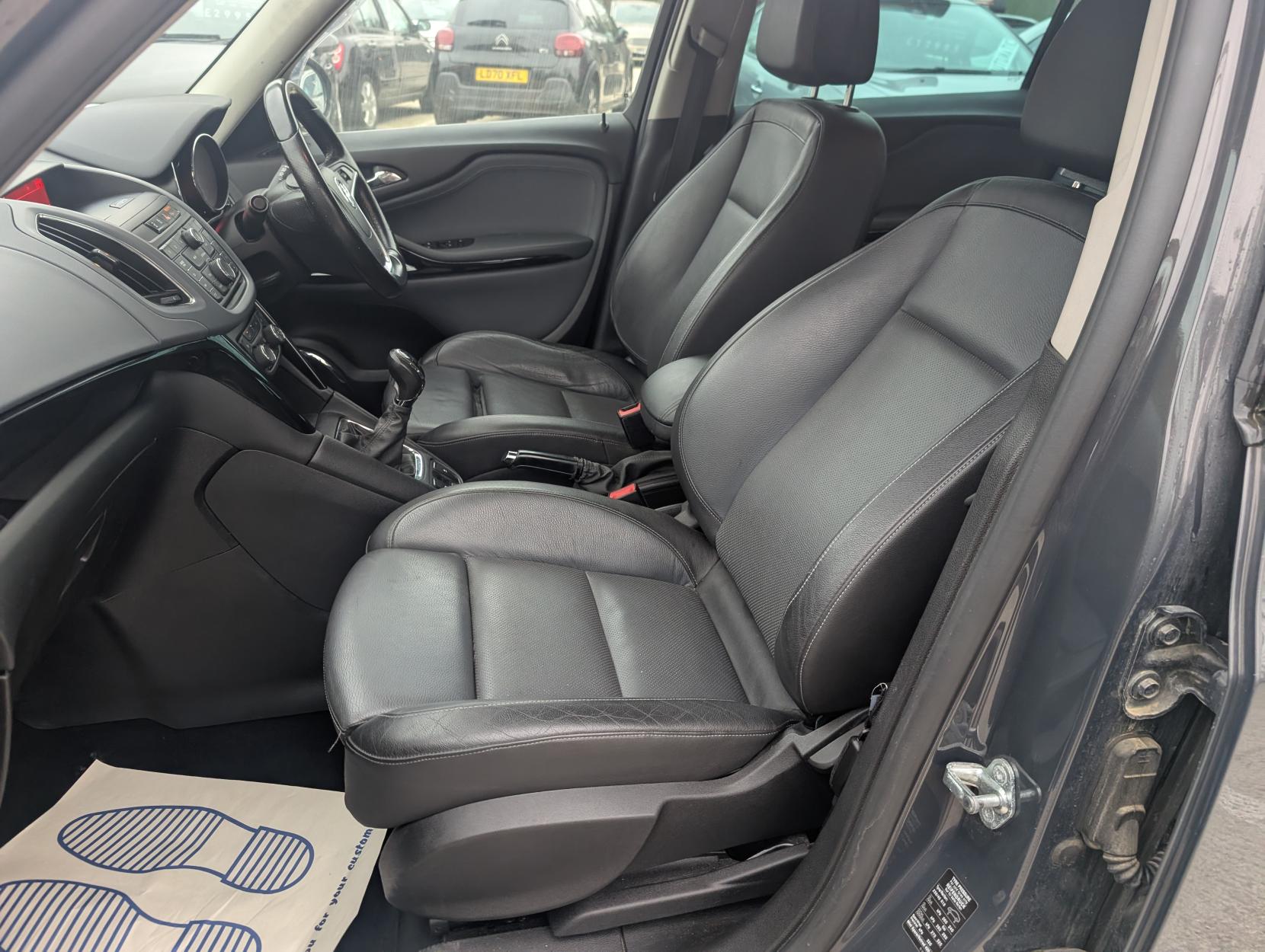 Vauxhall Zafira Tourer 2.0 CDTi SRi MPV 5dr Diesel Manual Euro 5 (165 ps)