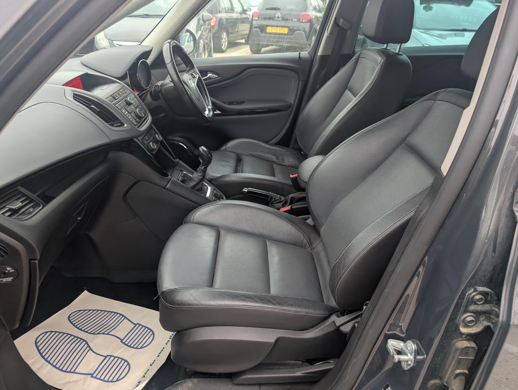 Vauxhall Zafira Tourer 2.0 CDTi SRi MPV 5dr Diesel Manual Euro 5 (165 ps)
