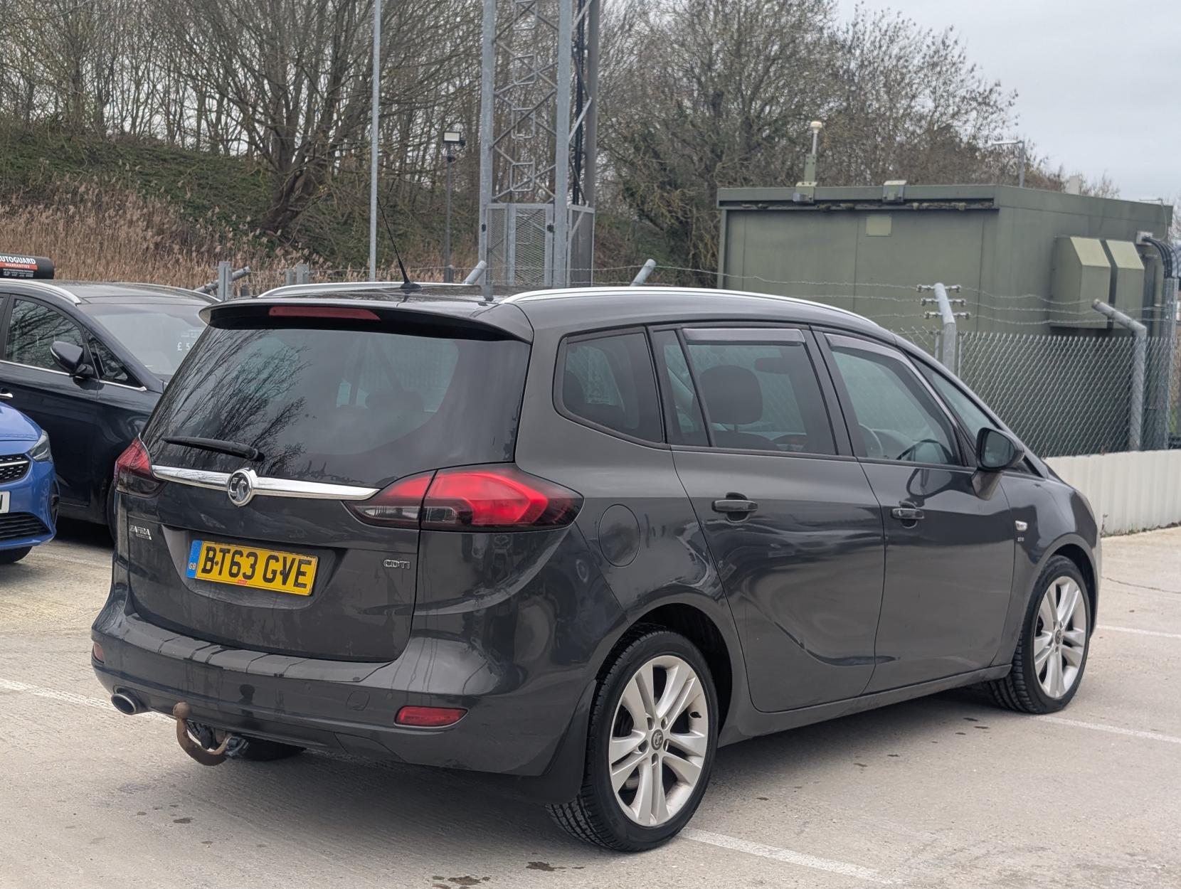 Vauxhall Zafira Tourer 2.0 CDTi SRi MPV 5dr Diesel Manual Euro 5 (165 ps)