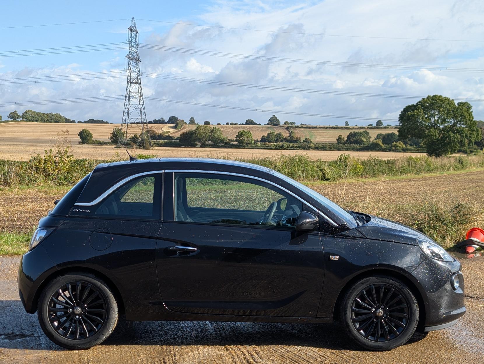 Vauxhall ADAM 1.4i GLAM Hatchback 3dr Petrol Manual Euro 6 (87 ps)