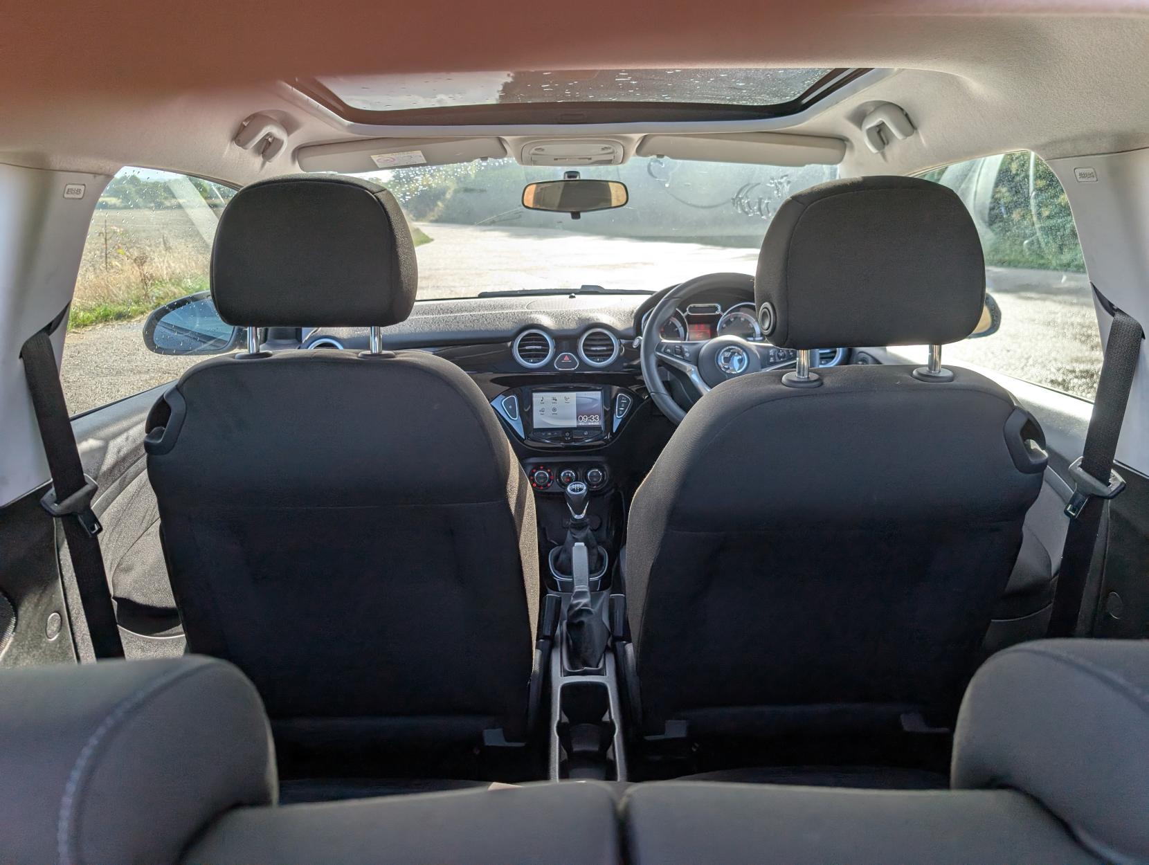 Vauxhall ADAM 1.4i GLAM Hatchback 3dr Petrol Manual Euro 6 (87 ps)