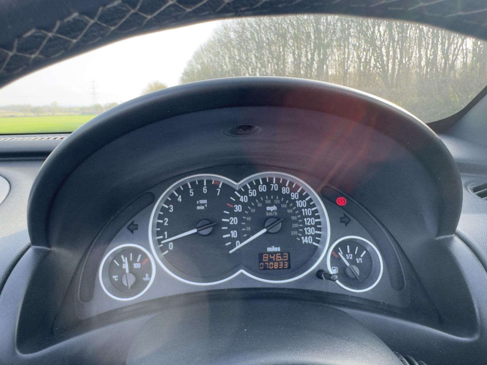 Vauxhall Tigra 1.8i Sport Convertible 2dr Petrol Manual (185 g/km, 123 bhp)