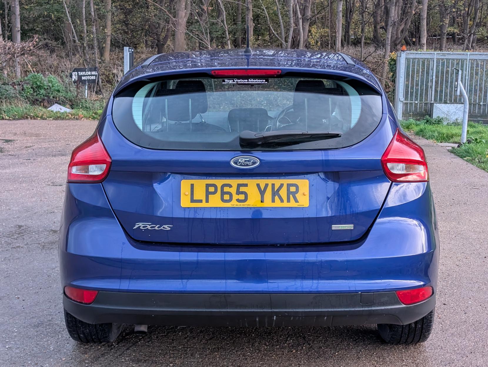 Ford Focus 1.0T EcoBoost Zetec Hatchback 5dr Petrol Manual Euro 6 (s/s) (125 ps)