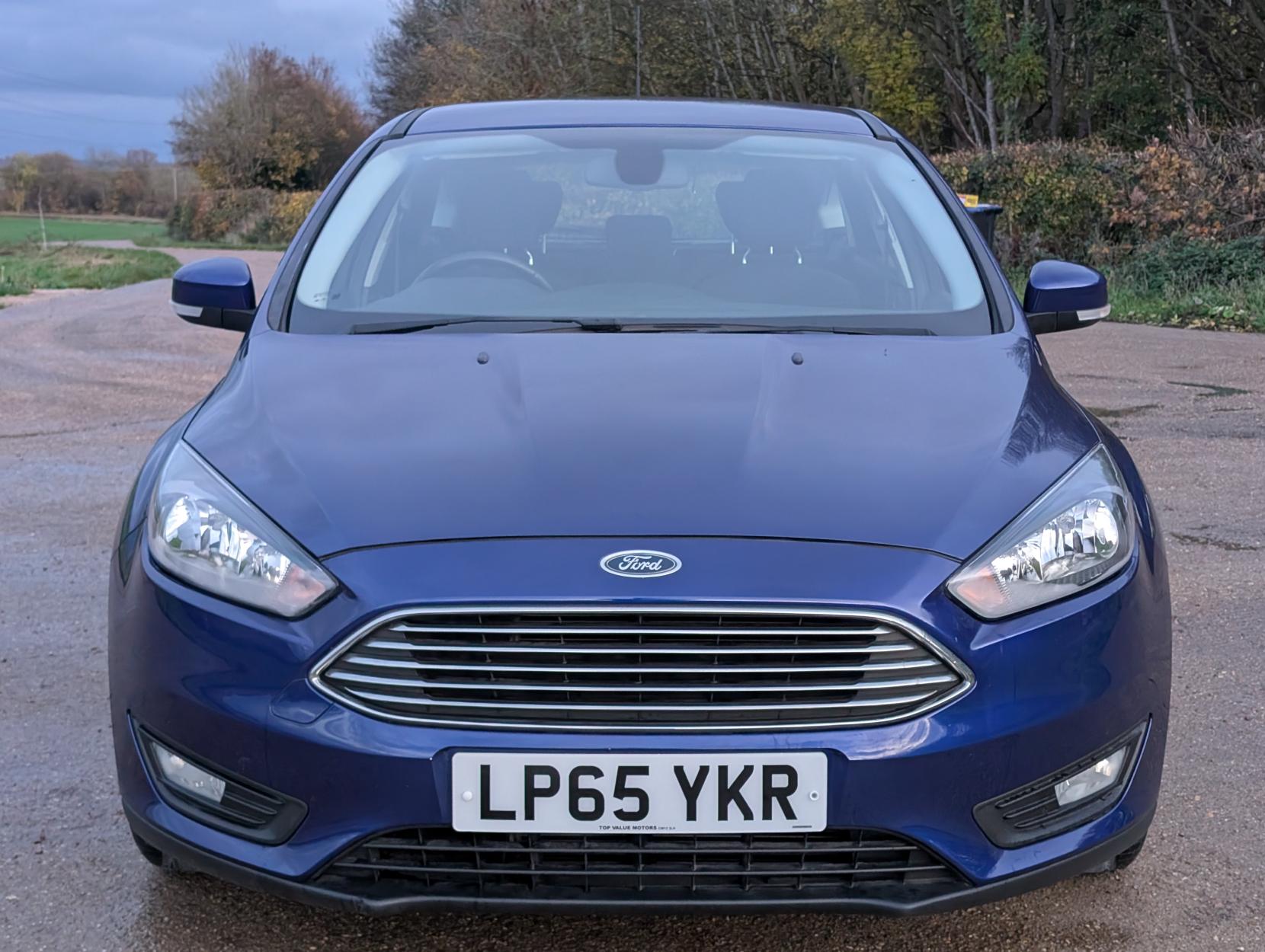 Ford Focus 1.0T EcoBoost Zetec Hatchback 5dr Petrol Manual Euro 6 (s/s) (125 ps)