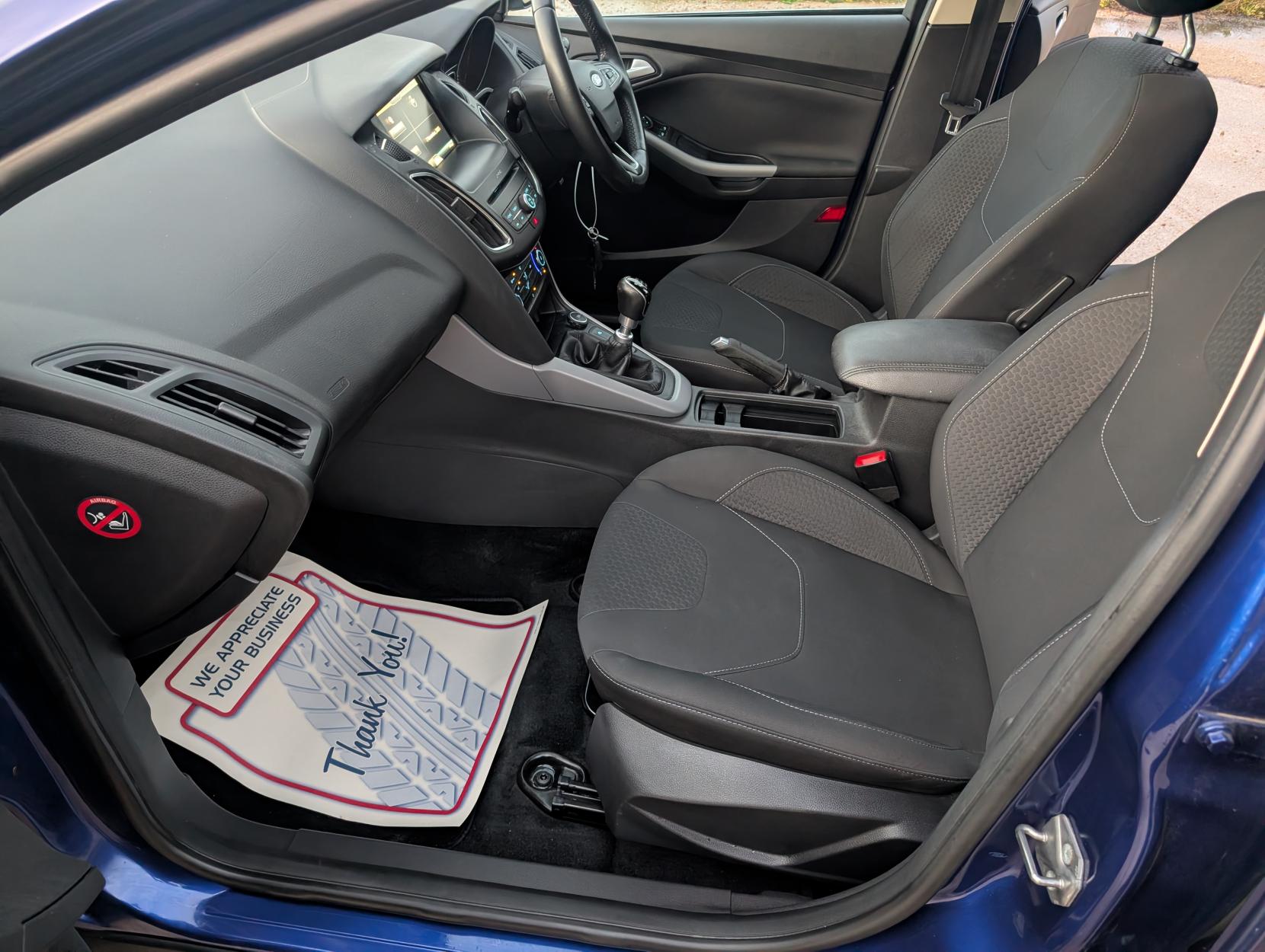 Ford Focus 1.0T EcoBoost Zetec Hatchback 5dr Petrol Manual Euro 6 (s/s) (125 ps)