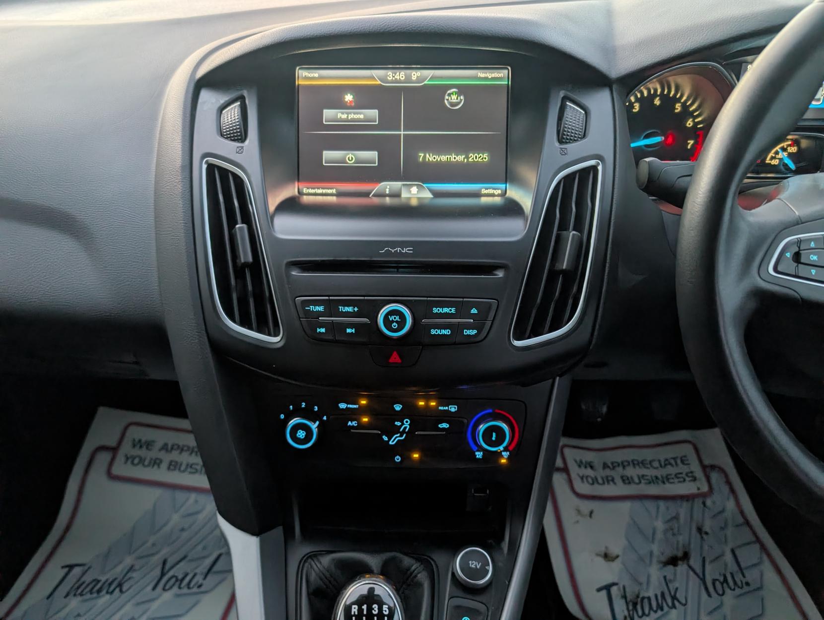 Ford Focus 1.0T EcoBoost Zetec Hatchback 5dr Petrol Manual Euro 6 (s/s) (125 ps)