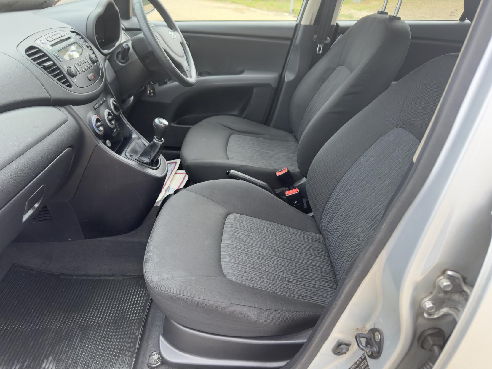 Hyundai i10 1.2 Active Hatchback 5dr Petrol Manual Euro 5 (85 bhp)