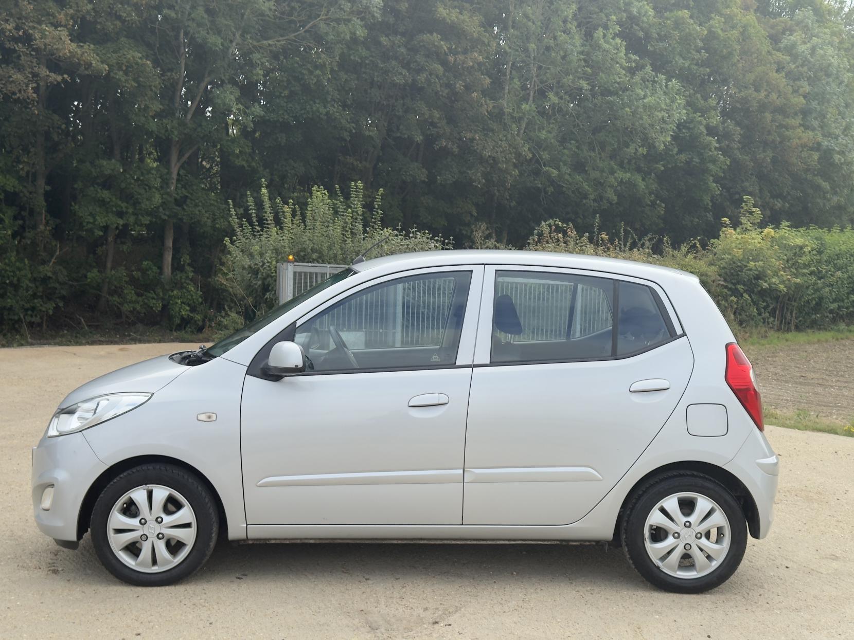 Hyundai i10 1.2 Active Hatchback 5dr Petrol Manual Euro 5 (85 bhp)