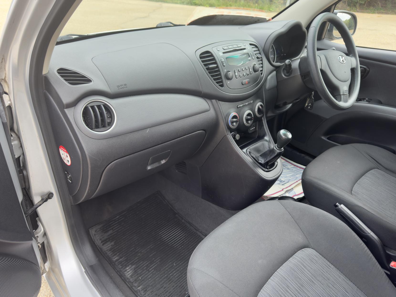 Hyundai i10 1.2 Active Hatchback 5dr Petrol Manual Euro 5 (85 bhp)