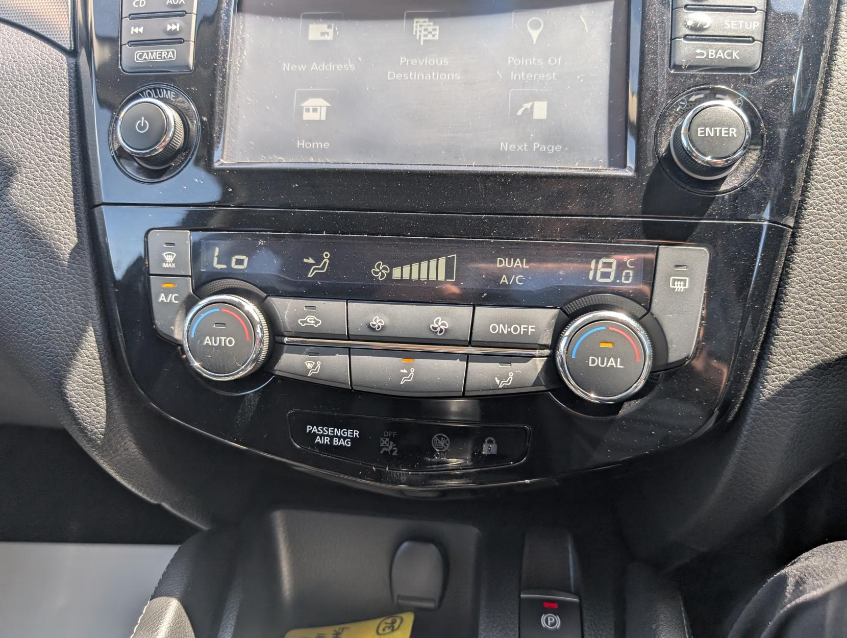 Nissan Qashqai 1.6 DIG-T N-Connecta SUV 5dr Petrol Manual Euro 6 (s/s) (163 ps)