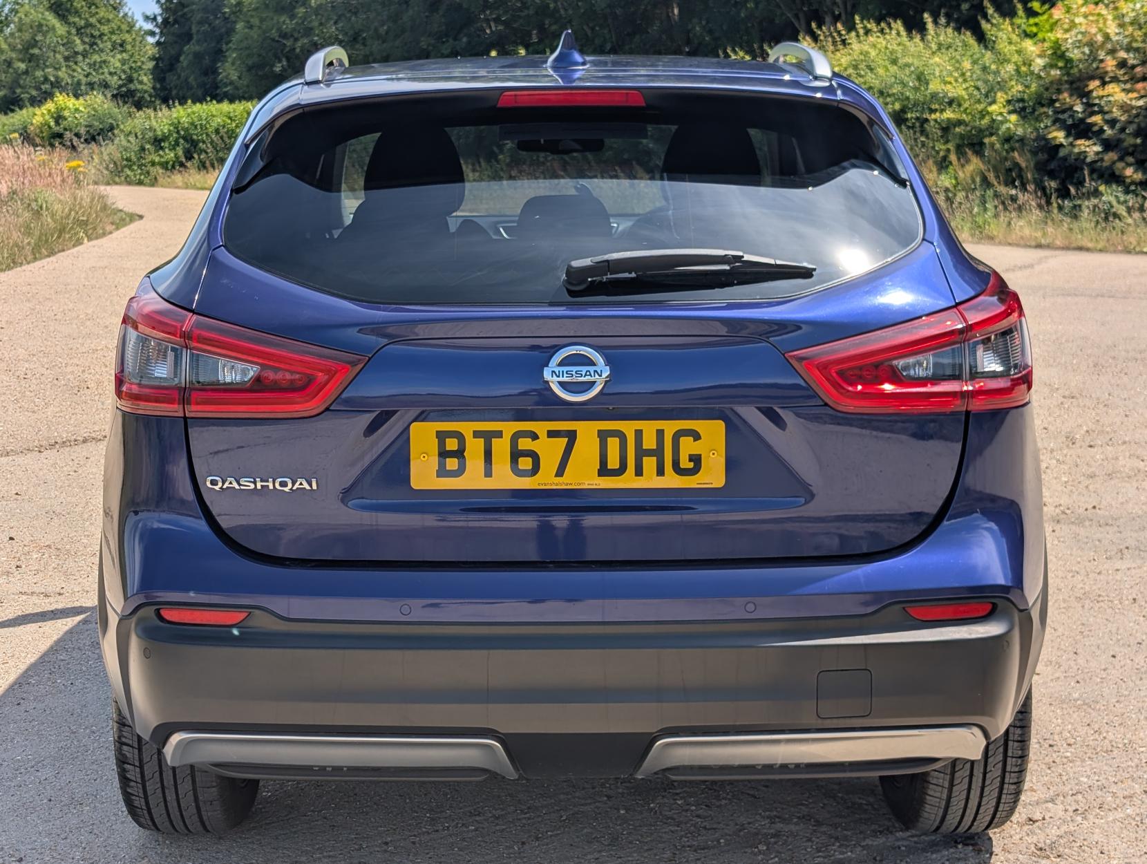 Nissan Qashqai 1.6 DIG-T N-Connecta SUV 5dr Petrol Manual Euro 6 (s/s) (163 ps)