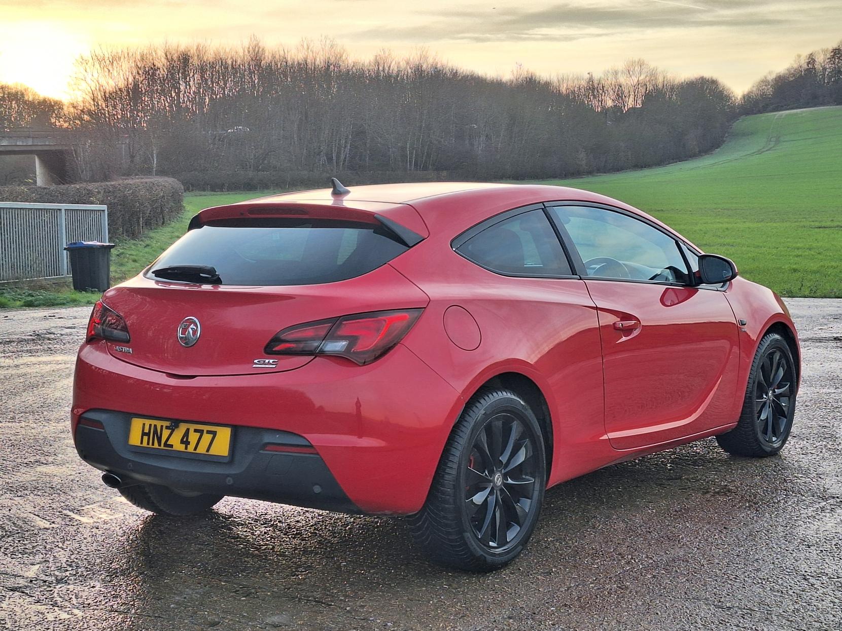 Vauxhall Astra GTC 2.0 CDTi SRi Coupe 3dr Diesel Auto Euro 5 (165 ps)