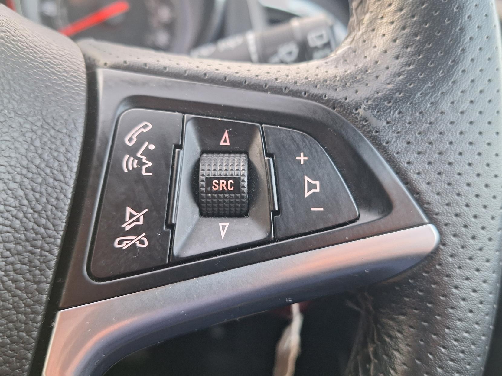 Vauxhall Astra GTC 2.0 CDTi SRi Coupe 3dr Diesel Auto Euro 5 (165 ps)