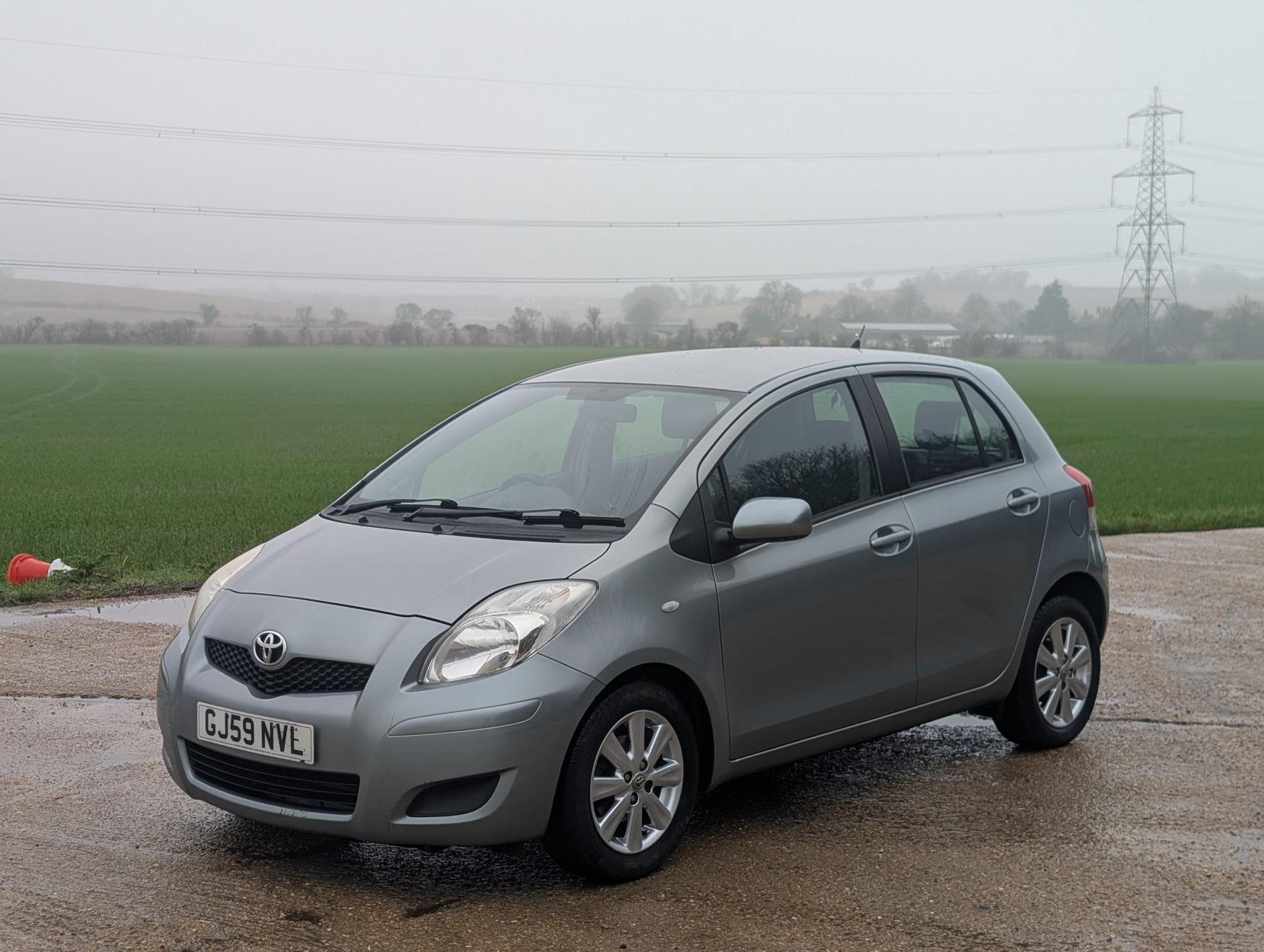 Toyota Yaris 1.33 Dual VVT-i TR Hatchback 5dr Petrol Manual Euro 4 (s/s) (101 ps)