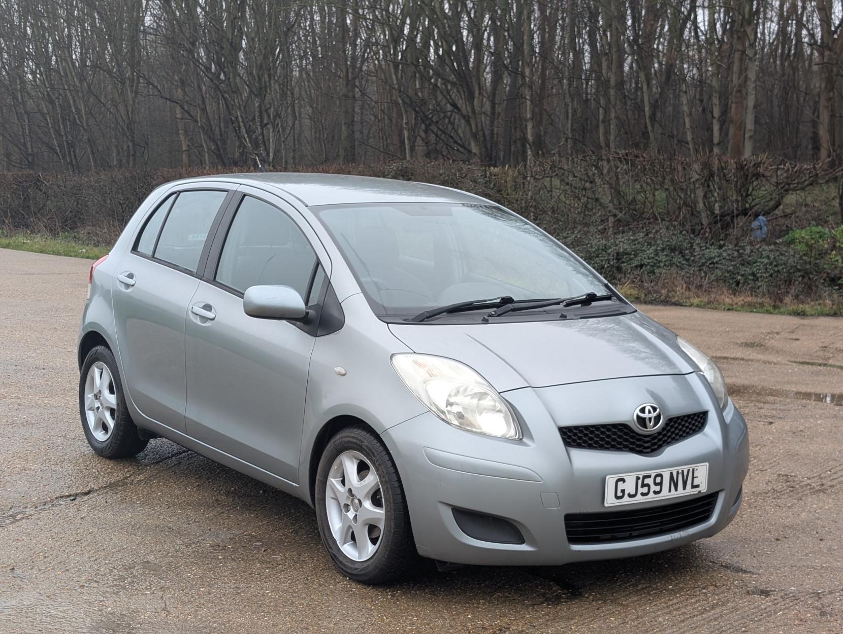Toyota Yaris 1.33 Dual VVT-i TR Hatchback 5dr Petrol Manual Euro 4 (s/s) (101 ps)