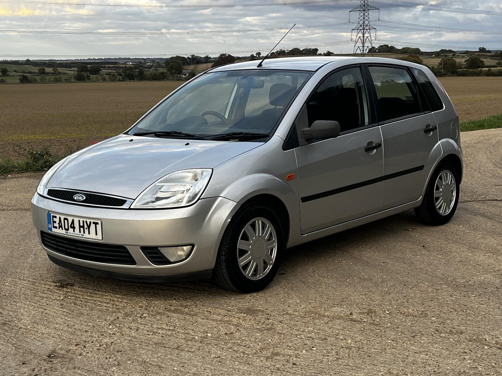 Ford Fiesta 1.6 Ghia Hatchback 5dr Petrol Automatic (179 g/km, 99 bhp)
