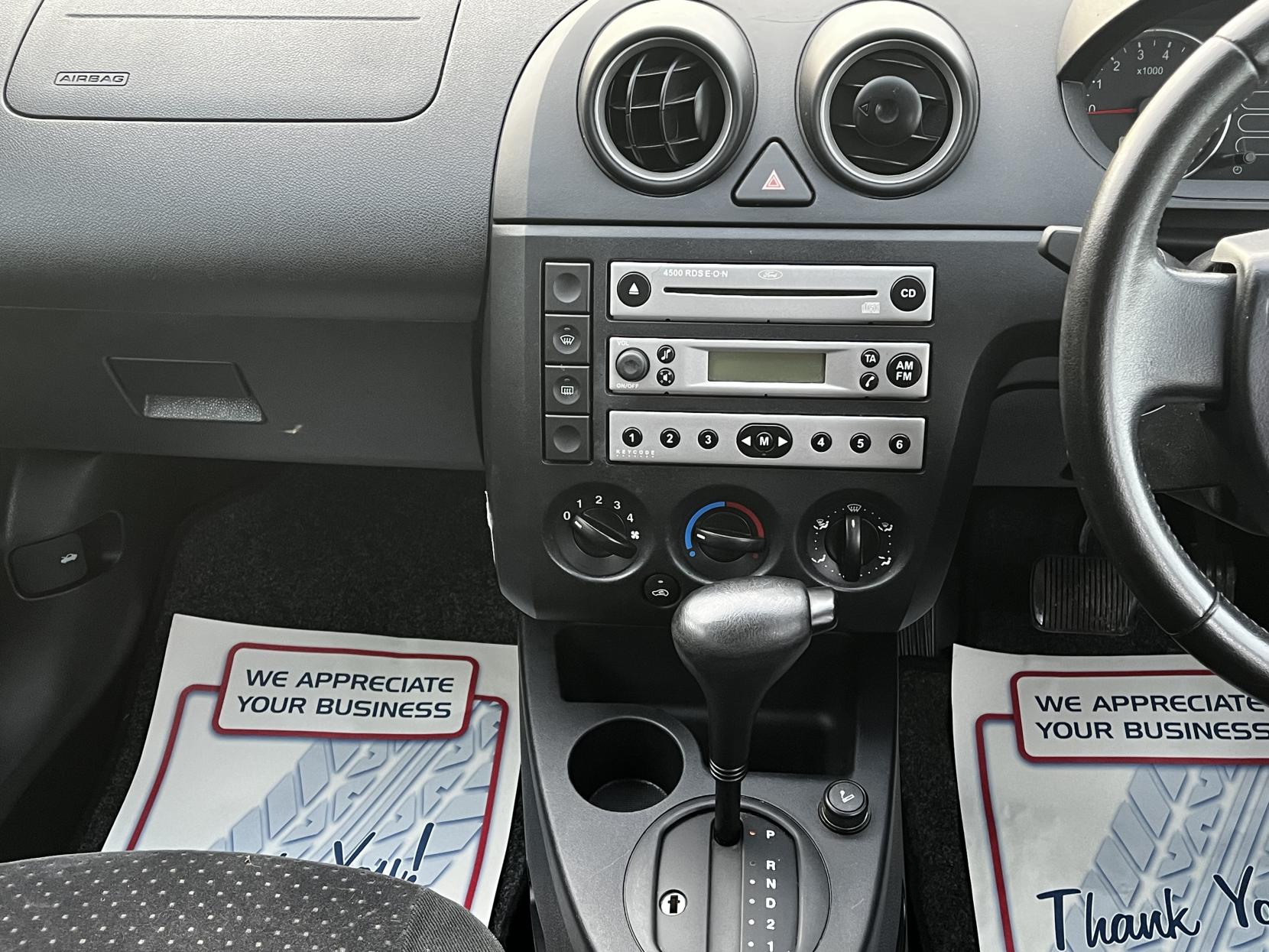 Ford Fiesta 1.6 Ghia Hatchback 5dr Petrol Automatic (179 g/km, 99 bhp)
