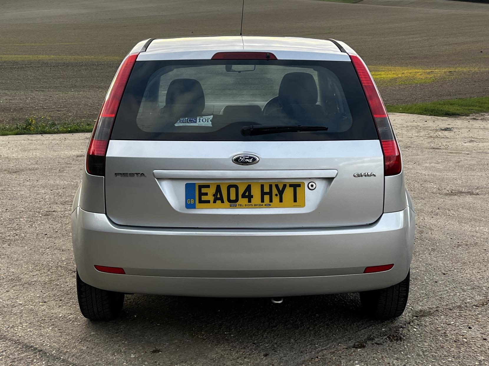 Ford Fiesta 1.6 Ghia Hatchback 5dr Petrol Automatic (179 g/km, 99 bhp)