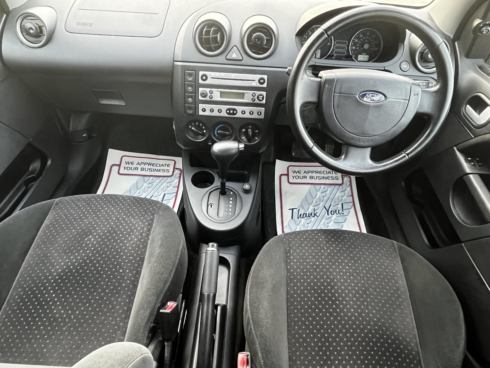 Ford Fiesta 1.6 Ghia Hatchback 5dr Petrol Automatic (179 g/km, 99 bhp)