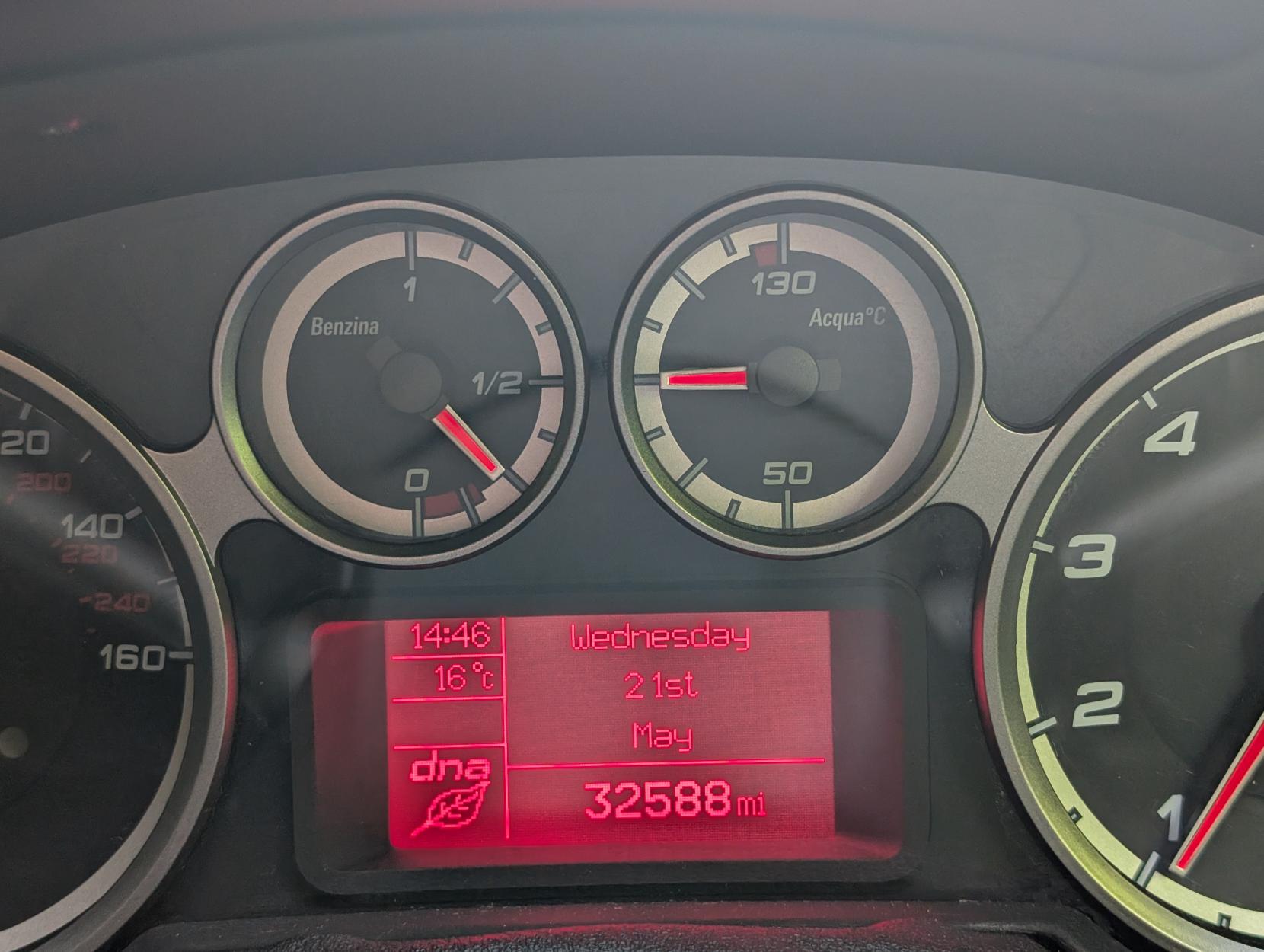 Alfa Romeo MiTo 875 TB TwinAir Hatchback 3dr Petrol Manual Euro 6 (s/s) (105 ps)