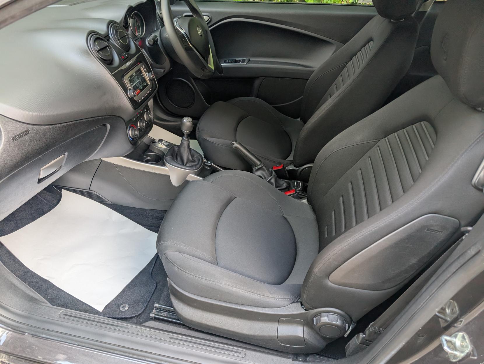 Alfa Romeo MiTo 875 TB TwinAir Hatchback 3dr Petrol Manual Euro 6 (s/s) (105 ps)