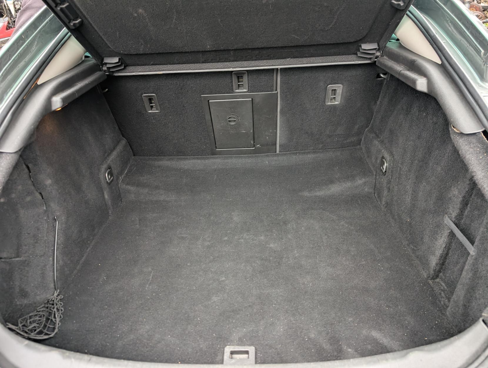 Vauxhall Insignia 1.6 CDTi ecoFLEX Elite Nav Hatchback 5dr Diesel Manual Euro 6 (s/s) (136 ps)