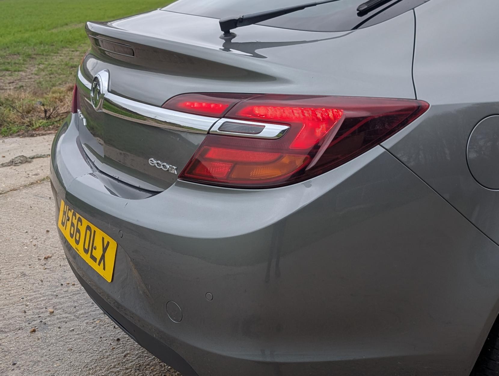 Vauxhall Insignia 1.6 CDTi ecoFLEX Elite Nav Hatchback 5dr Diesel Manual Euro 6 (s/s) (136 ps)