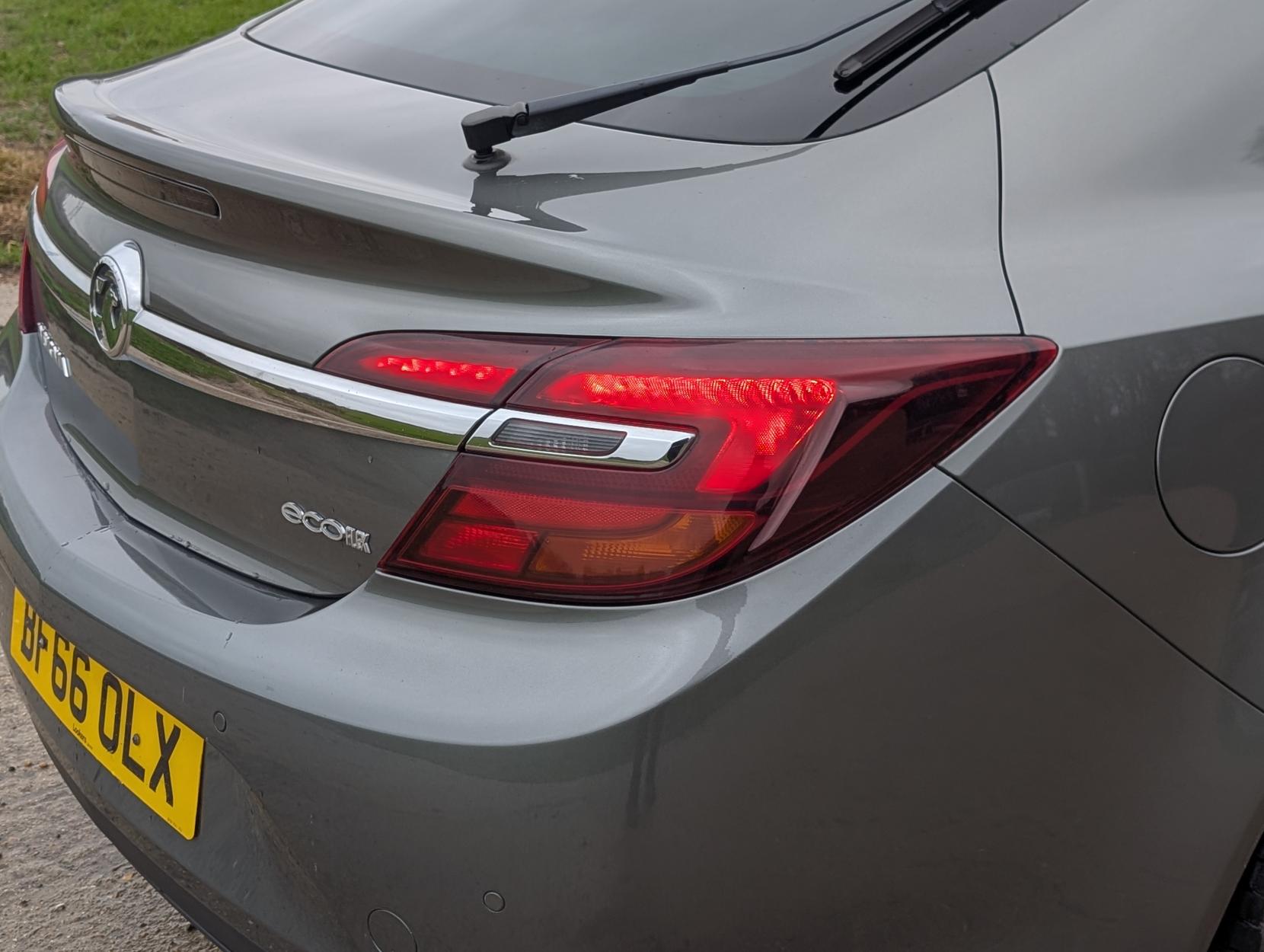 Vauxhall Insignia 1.6 CDTi ecoFLEX Elite Nav Hatchback 5dr Diesel Manual Euro 6 (s/s) (136 ps)