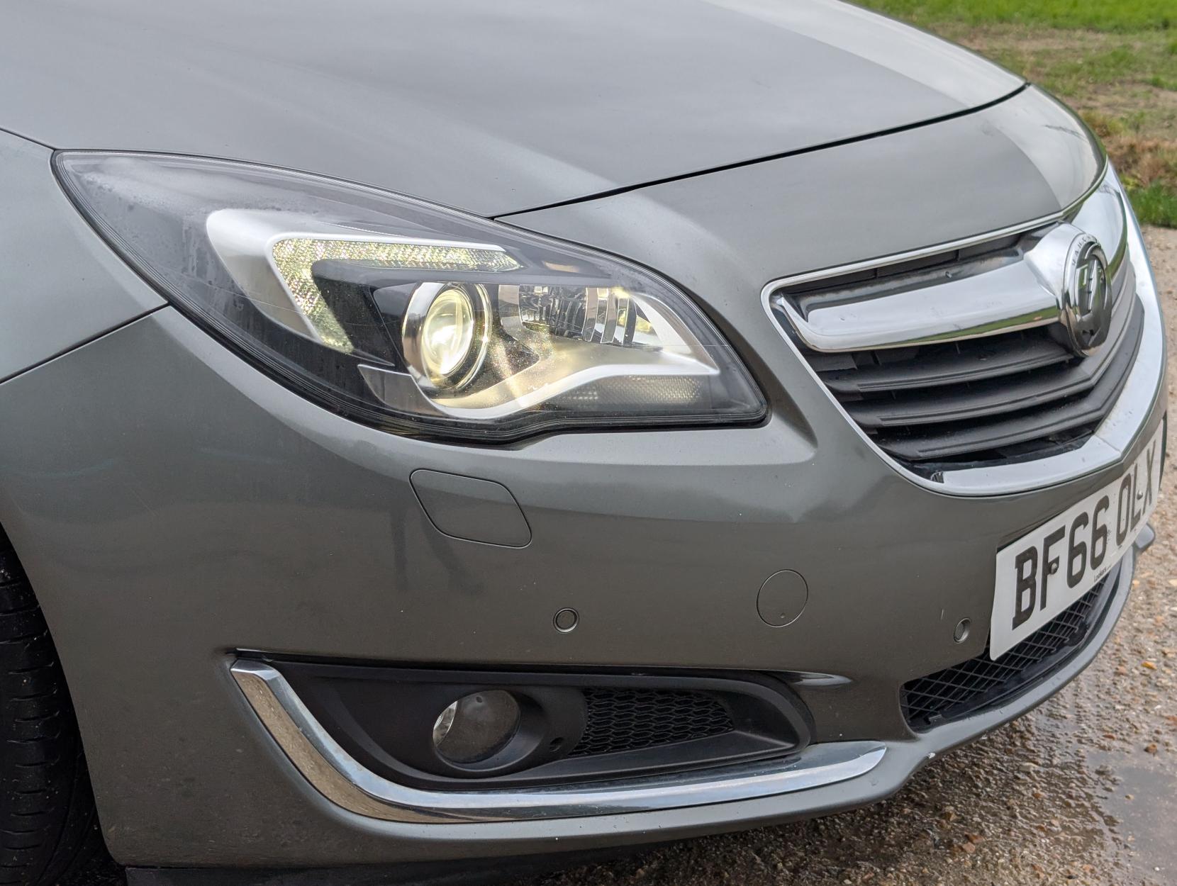 Vauxhall Insignia 1.6 CDTi ecoFLEX Elite Nav Hatchback 5dr Diesel Manual Euro 6 (s/s) (136 ps)