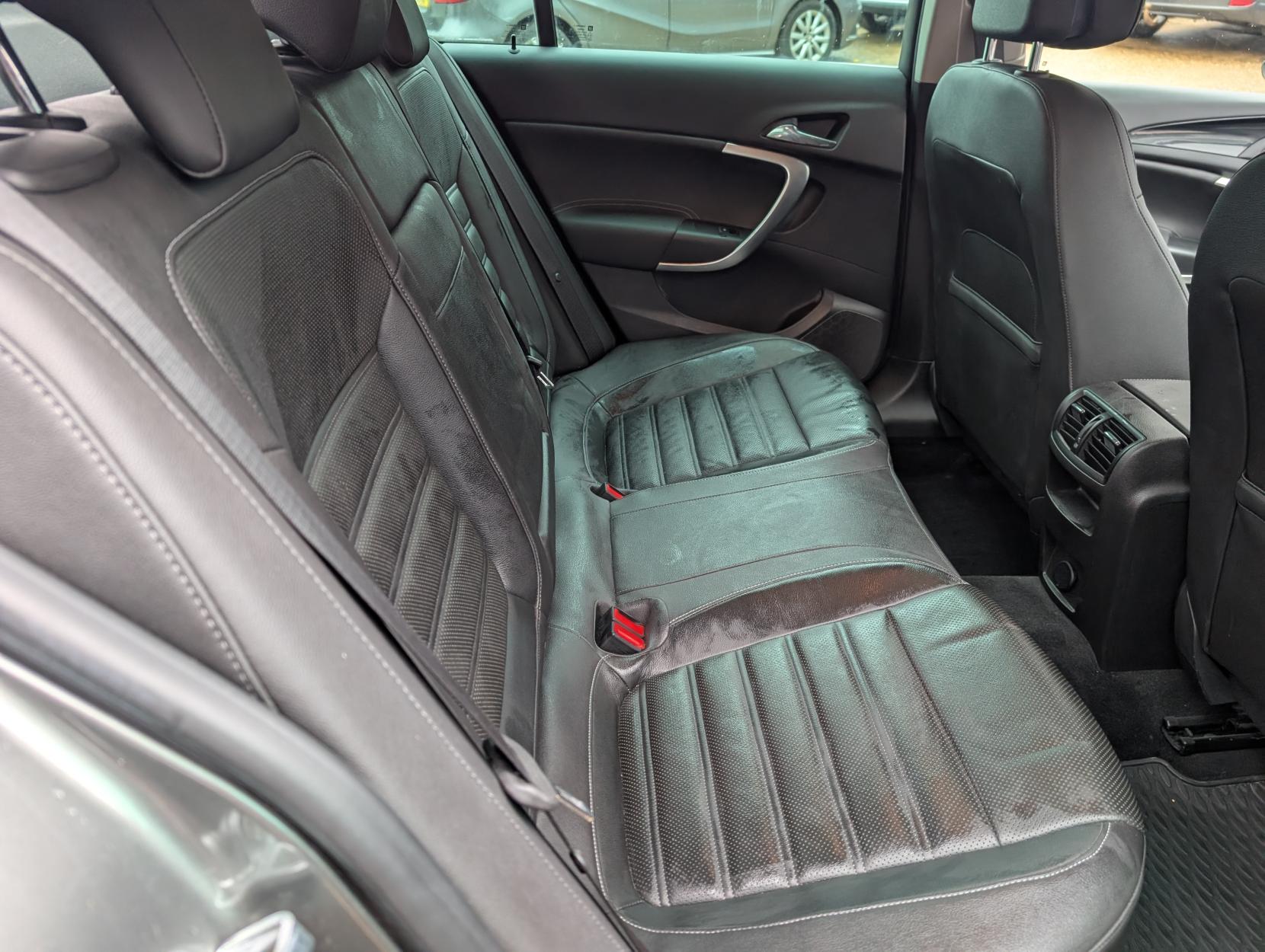 Vauxhall Insignia 1.6 CDTi ecoFLEX Elite Nav Hatchback 5dr Diesel Manual Euro 6 (s/s) (136 ps)